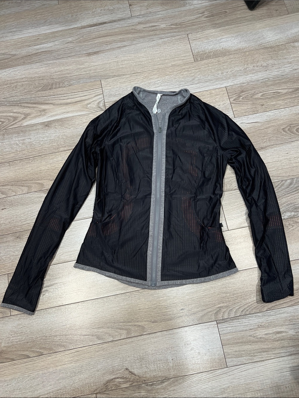 lululemon athletica Gray and Black Zip-Up Reversible Jacket Pre loved